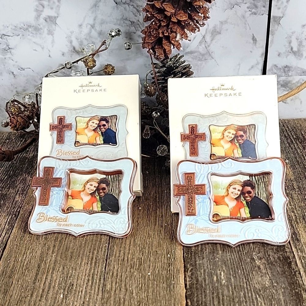 Hallmark keepsake christmas tree photo holder Set of 2